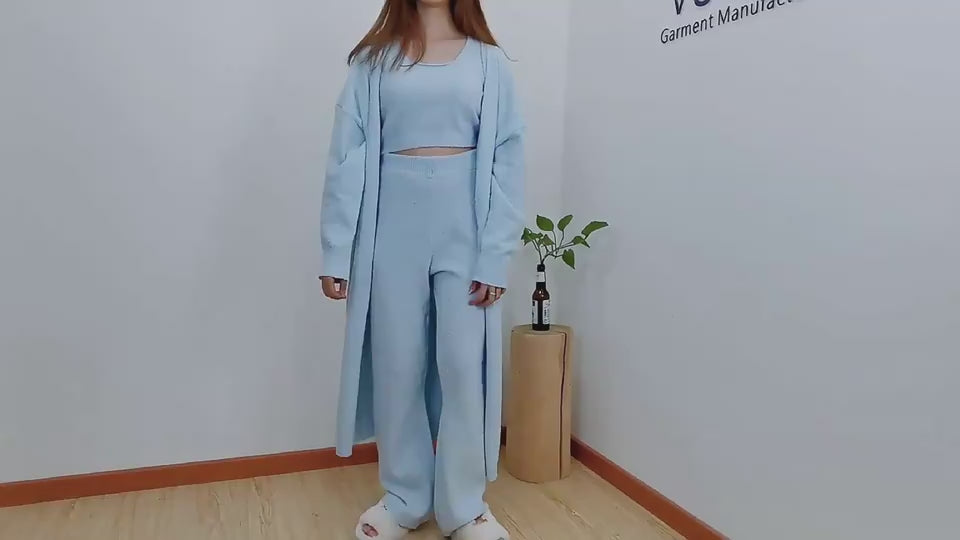 Cozy Winter Lounge Set – Top, Pants & Cardigan